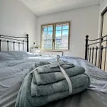 Apartment With Mountain View, Sleeps 8 *
