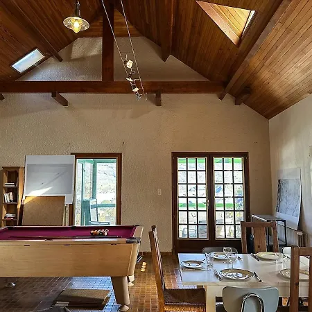 With Mountain View, Sleeps 8 *