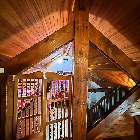 Apartment With Mountain View, Sleeps 8