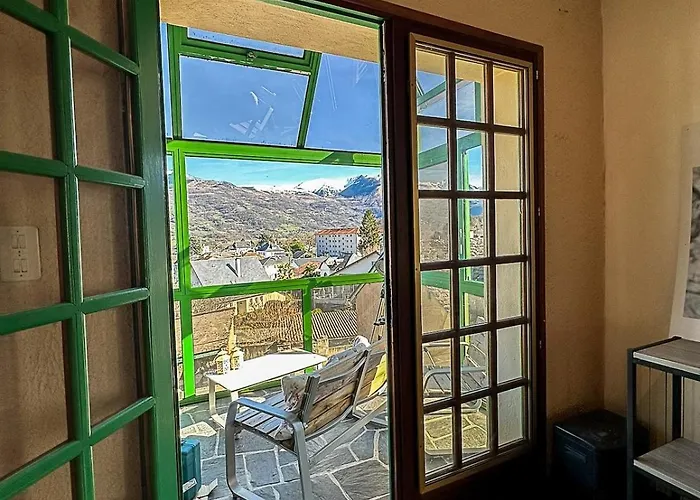 With Mountain View, Sleeps 8 Apartment Argeles-Gazost